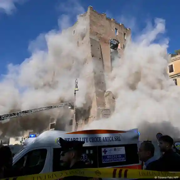 Se derrumbó una torre medieval del siglo XIII en ...
